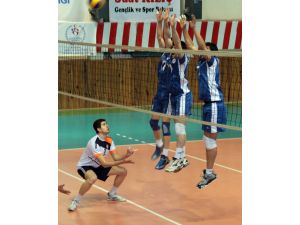 Voleybol Erkekler 2. Liginde Finale Yükselen Takımlar Belli Oldu