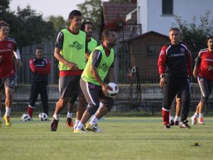 Karabüksporda Slovenya Kampı Başladı