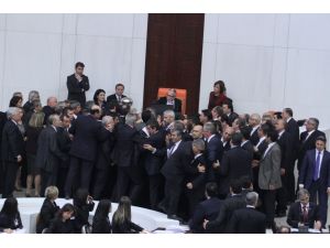 Tbmm Genel Kurulu’nda Tartışma