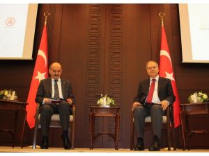 Bakan Müezzinoğlu’ndan Eğitim Sistemi Konusunda Özeleştiri