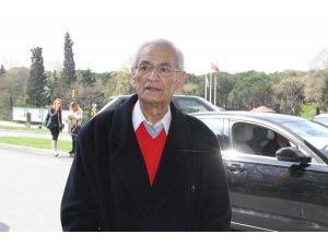 Ünlülerden Tatlıses Çiftine Ziyaret