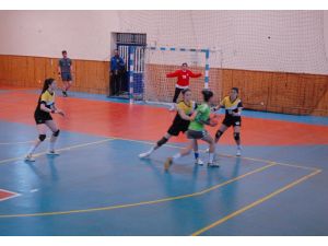 Burdur’da Hentbol Yarı Final Heyecanı