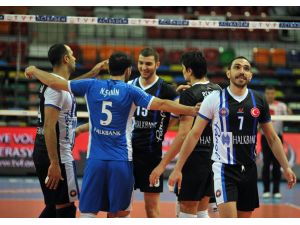 Acıbadem Erkekler Play-offlarında Halkbank Yarı Finalist