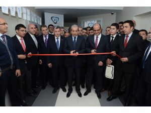 Bakan Ekerden İş Adamlarına Güneydoğuya Yatırım Çağrısı