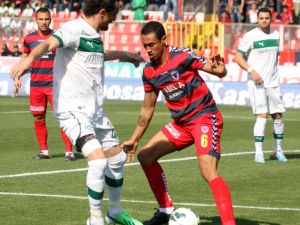 Mersin İdmanyurdu-bursaspor Maçı 0-0 Devam Ediyor