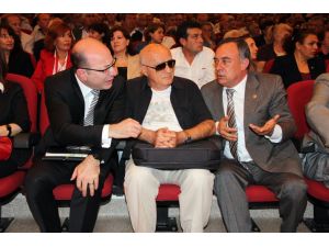 Chp Mersin’de ‘yargı, Siyaset Ve Hukuk’ Paneli Düzenledi