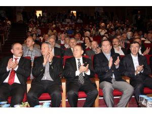 Anayasa Komisyonu Başkanı Burhan Kuzu Sakarya’da Başkanlık Sistemini Anlattı