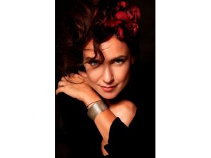 Şevval Sam, Kartpostallardaki İstanbul’un Musikisi İle İş Sanat’ta