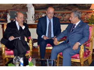 Arınç, Fransa Savunma Bakanı Le Drian İle Bir Araya Geldi