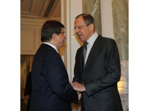 Dışişleri Bakanı Davutoğlu, Rusya Dışişleri Bakanı Lavrov İle Bir Araya Geldi