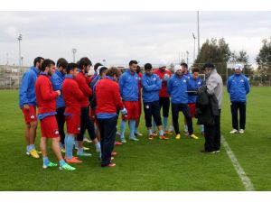 Teknik Direktör Mustafa Akçay, 1461 Trabzonu Süper Lig İçin Motive Ediyor