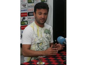 Bülent Uygun, Teknik Direktörlerin Sahadan Atılmasına Ateş Püskürdü
