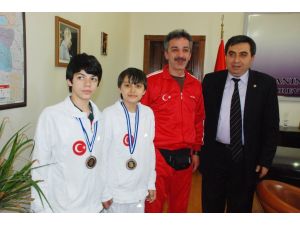 Avrupa Üçüncüsü ‘wushu’cular Ödüllendirildi