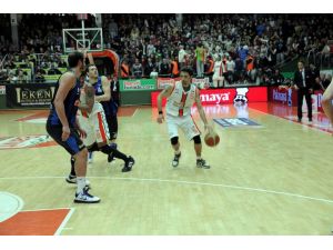 Banvit Hacettepe Üniversitesini Bekliyor