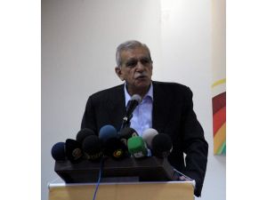 Dtknın Olağanüstü Kongresi Diyarbakırda Başladı