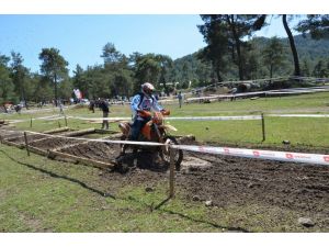 Kemer’de Enduro Heyecanı
