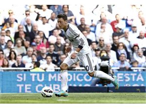 Real Madrid, Mesut’la Güldü