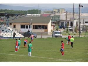 Genç Futbolculardan İlginç Protesto