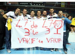 Vakıfbank Namağlup Şampiyon Oldu