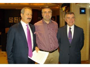 Londrada Ekonomi Bakanı Çağlayana Vizesiz Avrupa Raporu