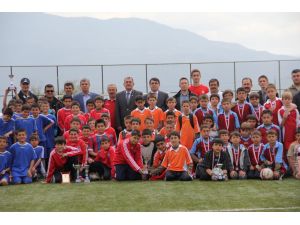 Karabükspor Genç Yeteneklerini Seçiyor Finali Ve Ödül Töreni Yapıldı