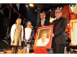 Binlerce Manavgatlı Livaneli İle Coştu