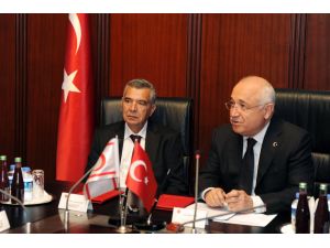 Tbmm Başkanı Çiçek, Kktc Meclis Başkanı Bozer İle Görüştü