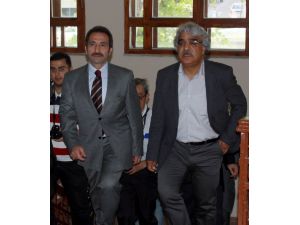 Akil İnsanlar Bandırmada