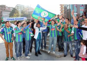 Rize Sokaklarında Şampiyonluk Coşkusu