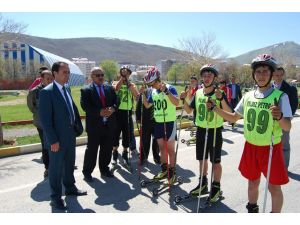 Tatvan’da Tekerlekli Kayak İl Birinciliği Yarışması