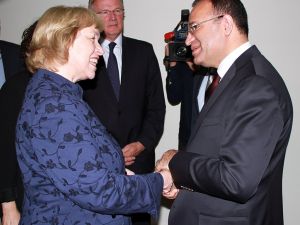 Başbakan Yardımcısı Bozdağ, Almanya Göç Ve Uyum Bakanı Böhmerle Bir Araya Geldi