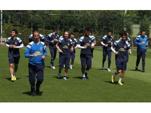 Fenerbahçe, Benfıca Maçı Hazırlıklarına Başladı