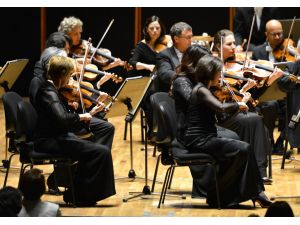 New York Filarmoni Orkestrası İzmirde