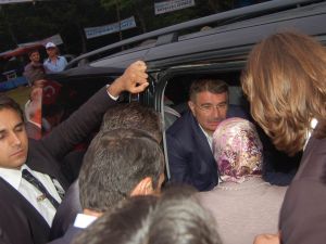 Bakandan Fakir Çocuklar İçin Yardım İstedi