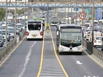 Metrobüsün Üstünde Ceset Var