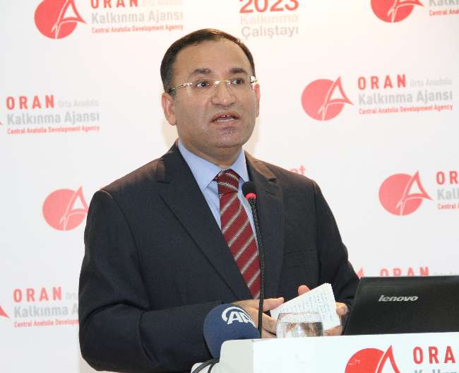 Bozdağ’dan ‘İzmir’e Özel Anket’ İddialarına Cevap