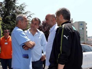 Hikmet Karaman Doktorlardan Yazıcı’nın Durumu İle İlgili Bilgi Aldı