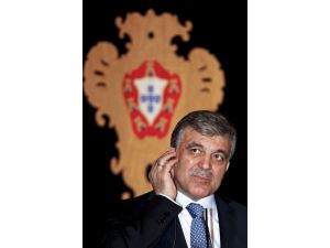 Gül: Yeni Bir Anayasa Olmazsa, Anayasada Değişiklik Yaparak Yola Devam Etme İmkanları Var