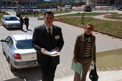 Sürücüler Ehliyet için ter döktüler