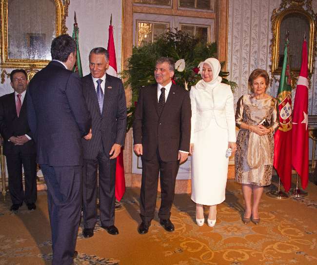 İki Cumhurbaşkanı Ve Eşleri Yemekte Buluştu