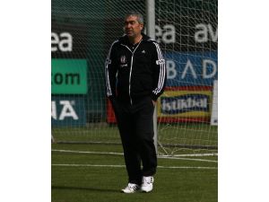 Beşiktaş Gençlerbirliği Maçı Hazırlıklarına Başladı
