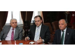 Milletvekili Matlı Yumurtacıları Dinledi