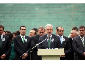 Bursasporun Büyük Başkanı Son Yolculuğuna Uğurlanıyor...(2)