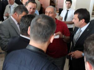 Bakana Soru Sormak İsteyen Öğretim Görevlisine Koruma Engeli