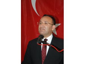 Başbakan Yardımcısı Bozdağ Mhp’ye Yüklendi