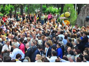 İzmir’de Sarıgül İzdihamı