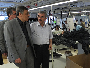 Pakdil; “Üç Aylar Ve Anneler Gününü Kutluyorum”