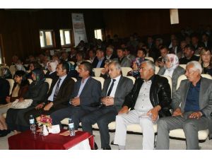 Van’da ‘türkiye Başkanlık Sistemini Konuşuyor’ Konferansı