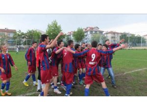 Güneşspor U16 Takımı Şampiyonluğunu İlan Etti