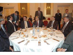 Bakan Eroğlu, Sapanca’ya Süs Bitkileri Borsası Kurulacağını Açıkladı